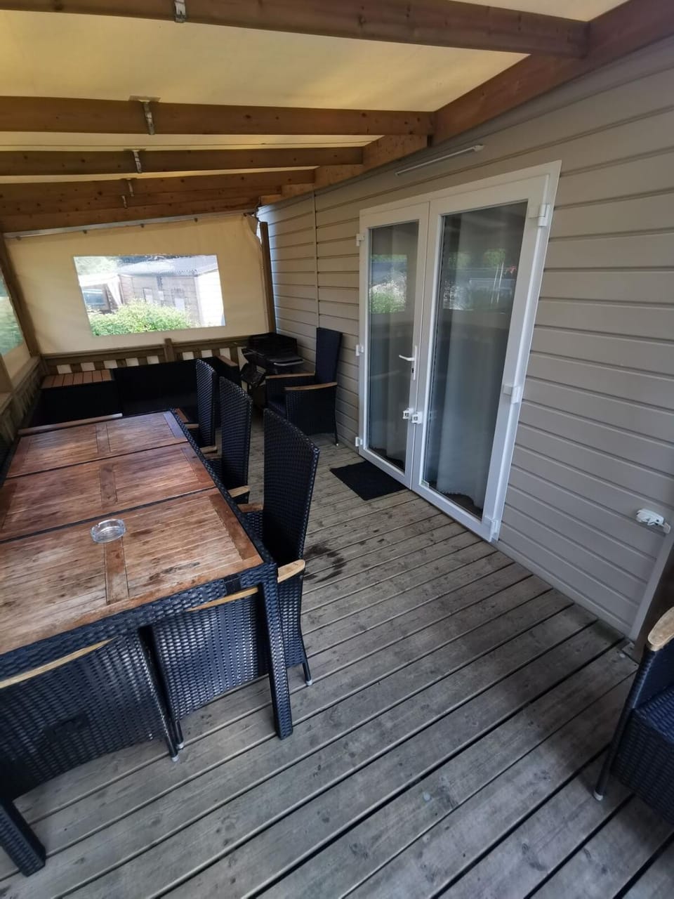 Mobil-home 8 places camping kerlann Campground/ 
RV Resort in Pont-Aven
