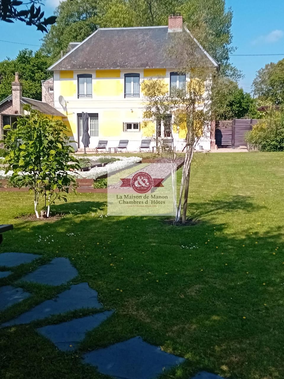 Property building, Garden view
