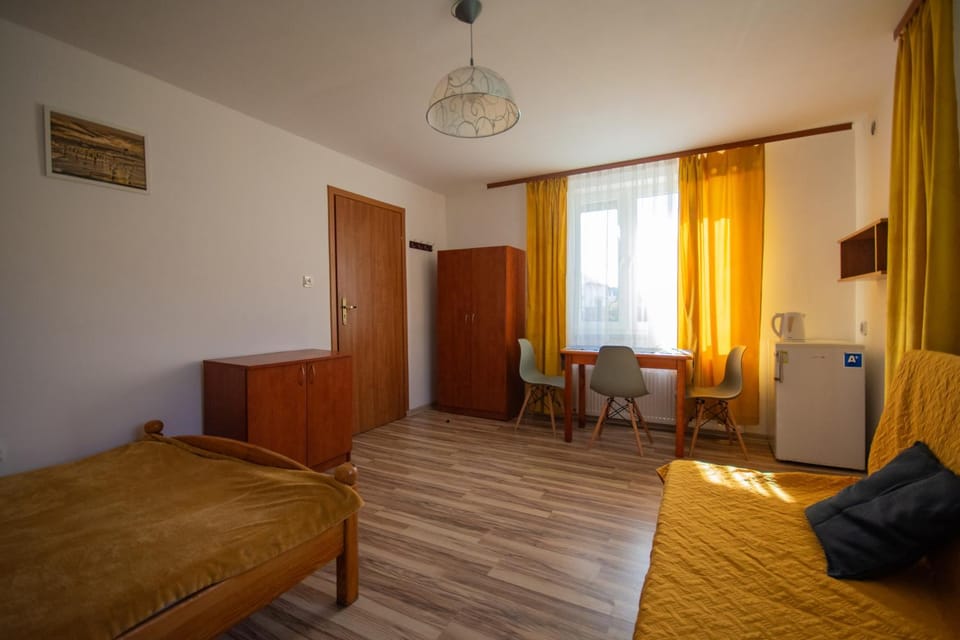 Bed, Photo of the whole room, wardrobe