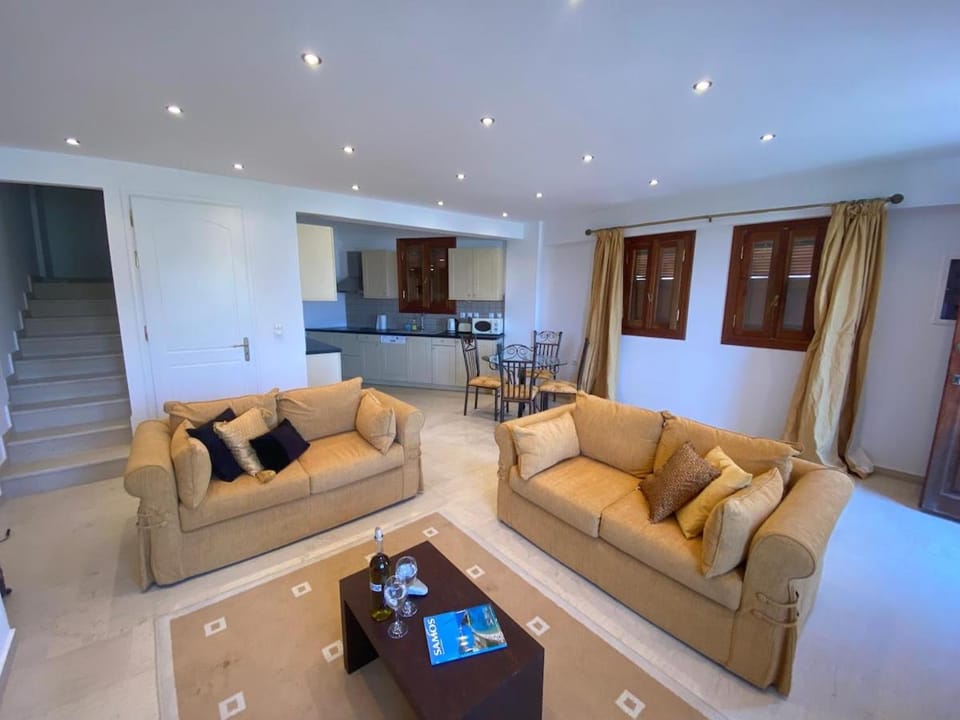 Stunning 2 bedroom home with panoramic views Villa in Samos, Greece