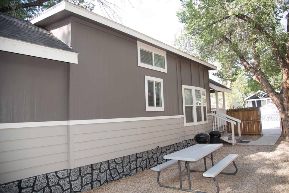 Property building, BBQ facilities, Other, Seating area, Dining area