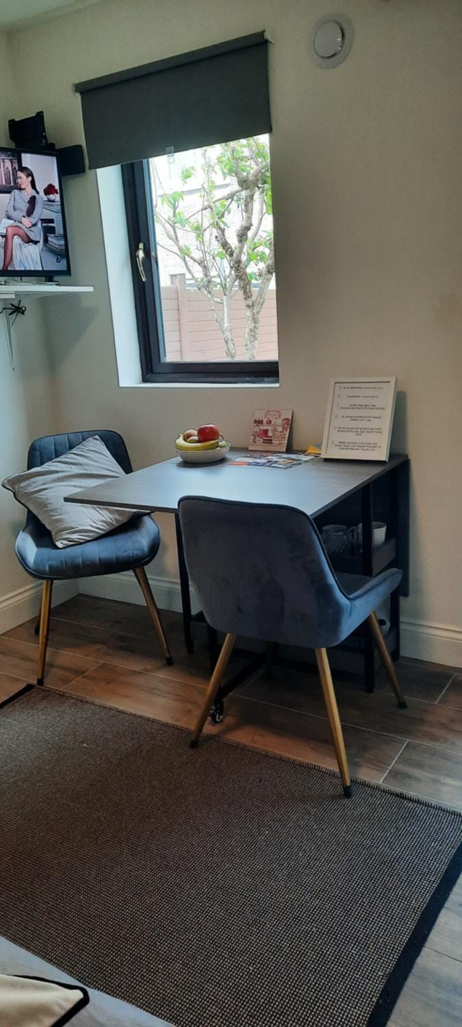 Private bedsit at Newcastle Bed and Breakfast in Galway