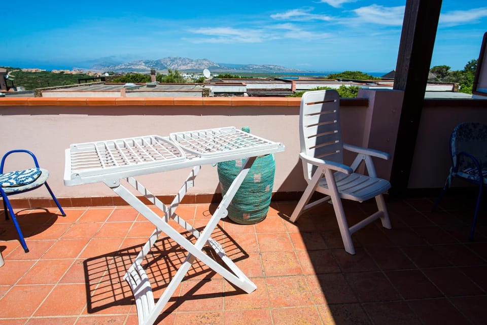 Patio, Day, Natural landscape, View (from property/room), Balcony/Terrace, Sea view