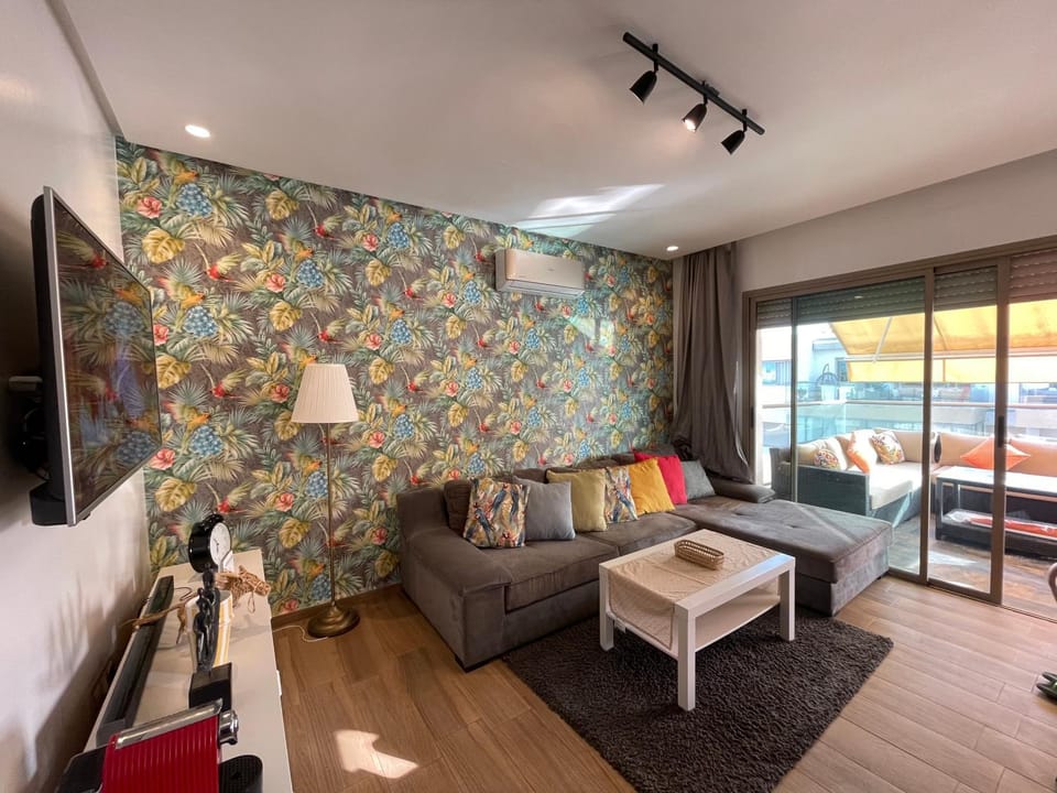 Communal lounge/ TV room, TV and multimedia, Living room, Seating area