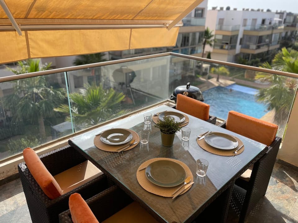Patio, Balcony/Terrace, Dining area, Pool view, Swimming pool