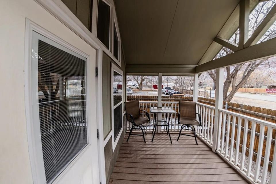 Property building, Patio, View (from property/room), Dining area