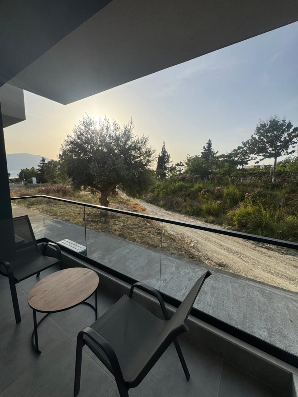 Natural landscape, View (from property/room), Dining area