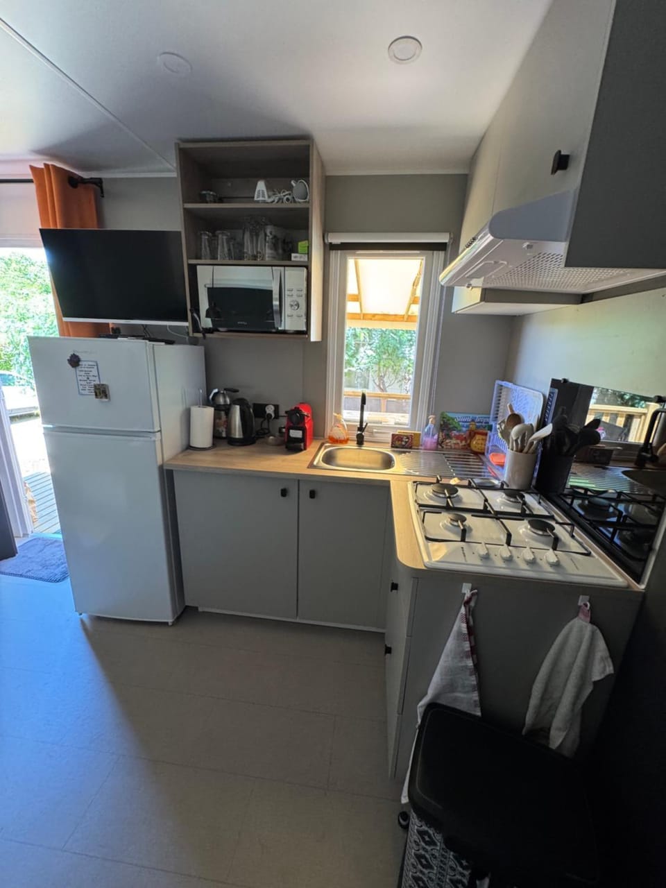 Bungalow Campground/ 
RV Resort in Gassin