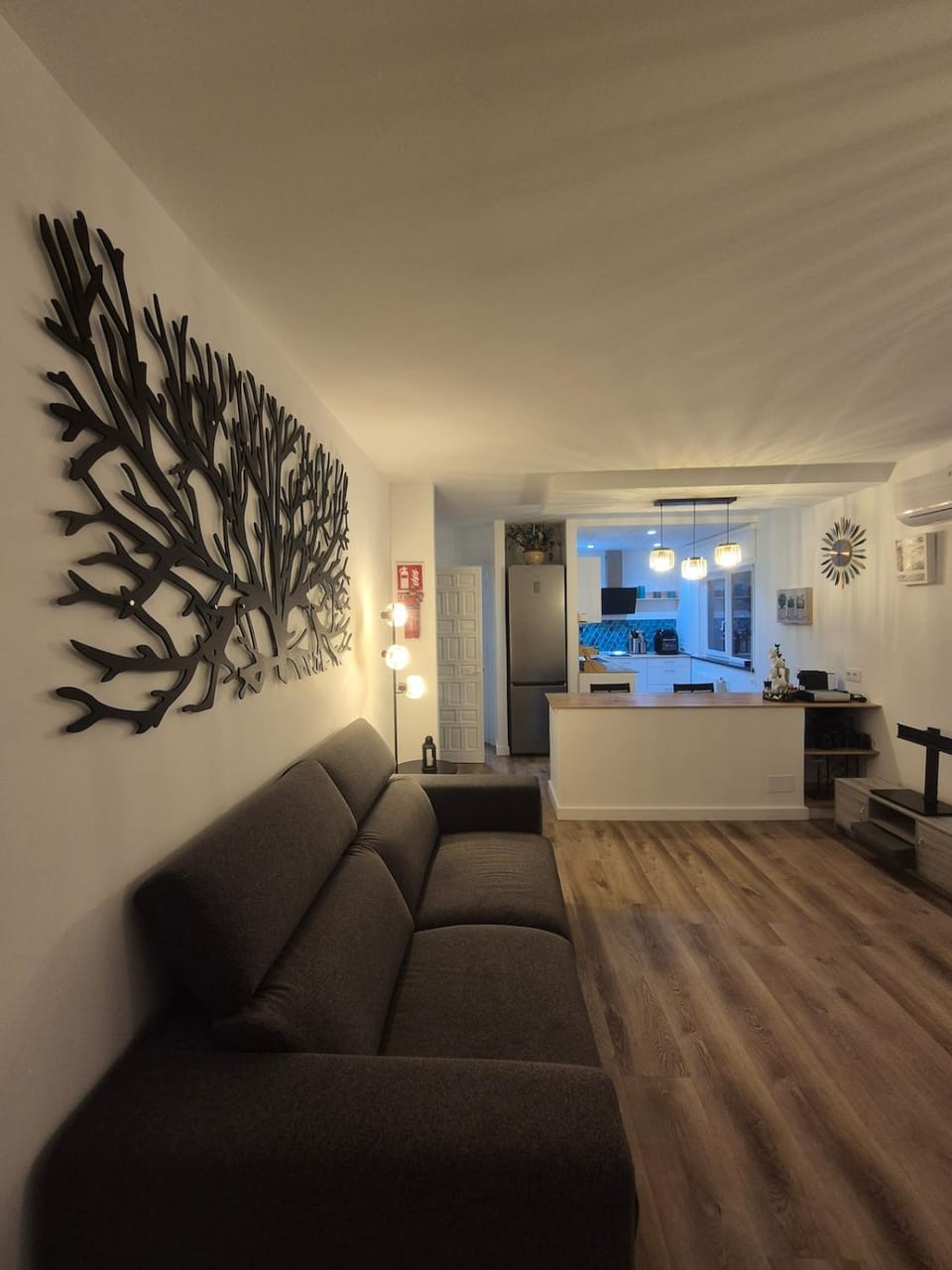 TV and multimedia, Kitchen or kitchenette, Living room