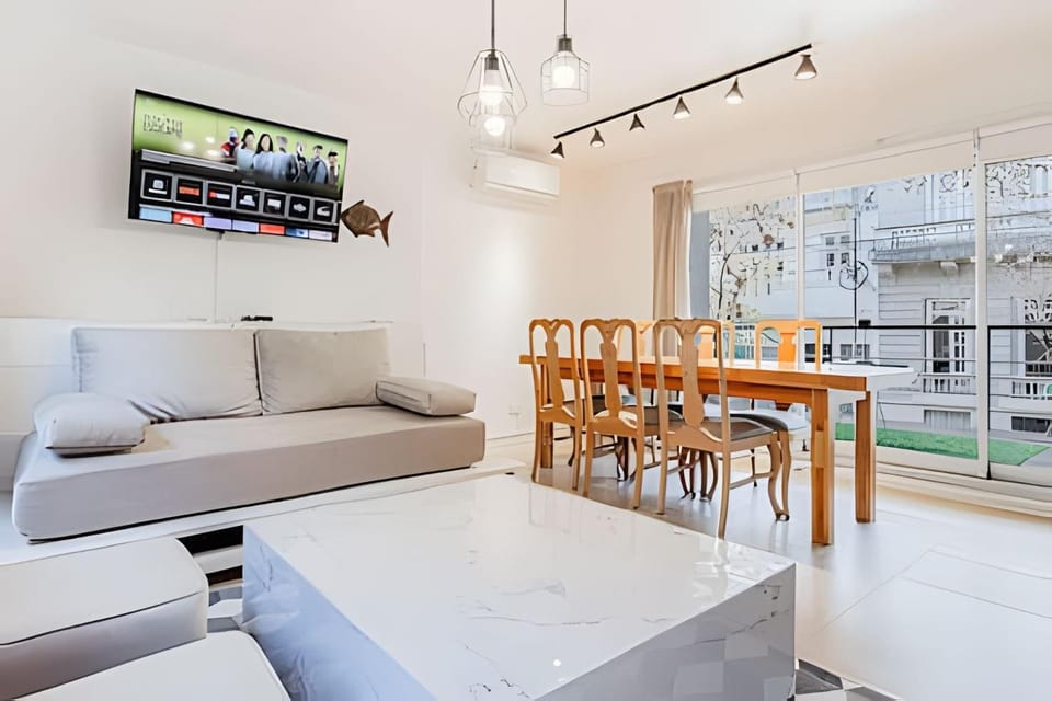 The Ultimate Palermo Soho Oasis BBQ and Jacuzzi! House in Buenos Aires
