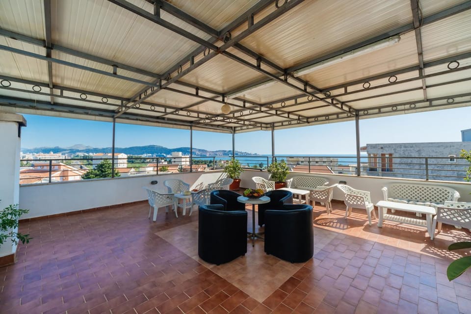 View (from property/room), Balcony/Terrace