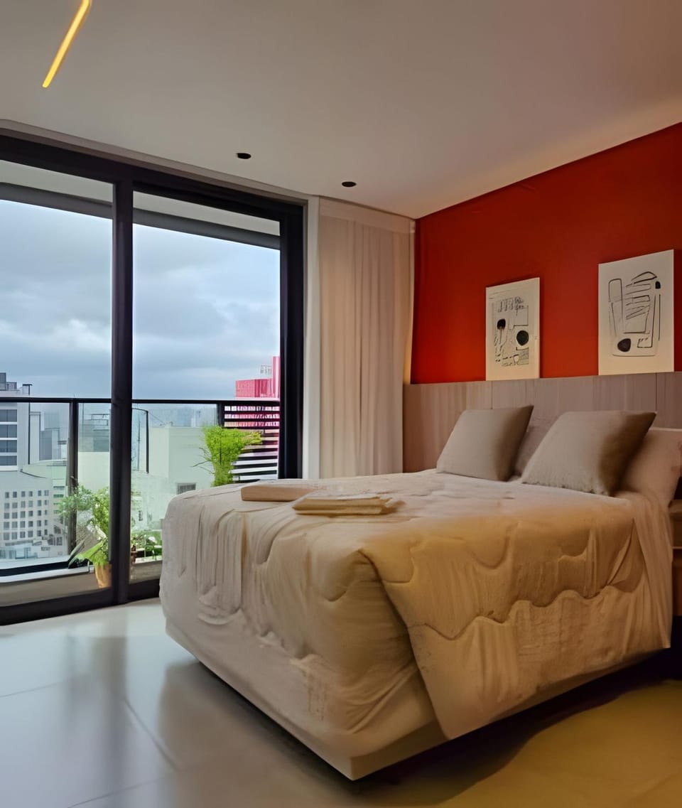 IncoMpArÁvEl Studio MoDeRno c/Sacada e Garagem Apartment in Curitiba