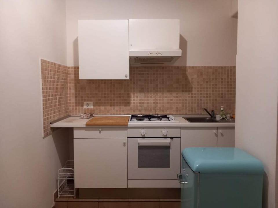 Kitchen or kitchenette, Kitchen or kitchenette