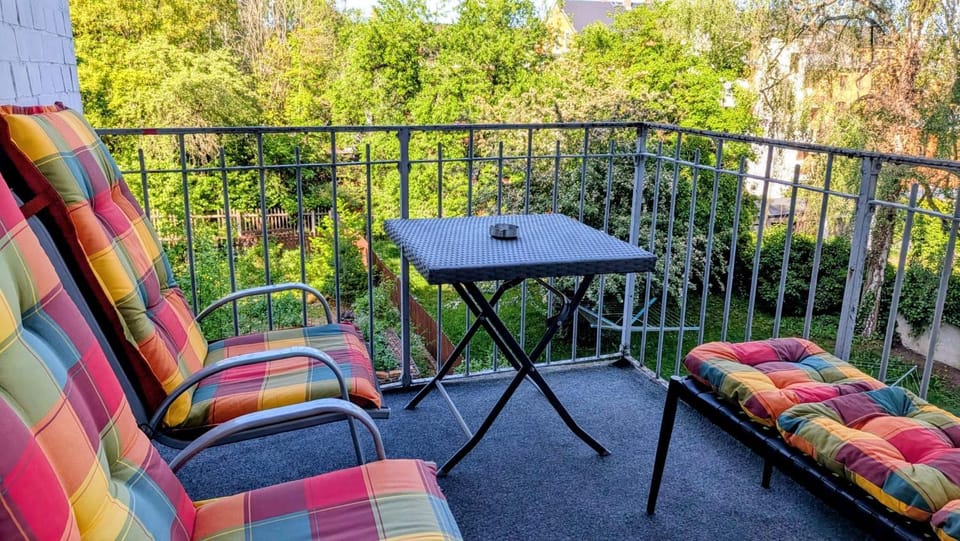 4RELAX - Praktisch und bequem, 4 Betten, zwei Zimmer Apartment in Plauen