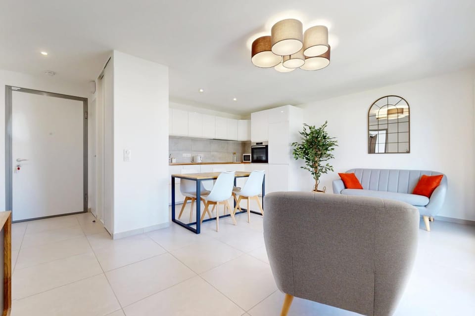 Côté Jardin joli T2 avec garage à 100m du lac Apartment in Annecy