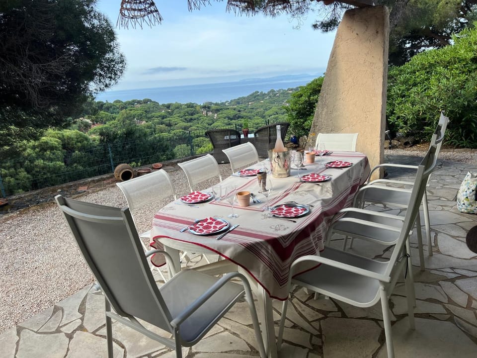 Patio, Natural landscape, Balcony/Terrace, Dining area, Sea view