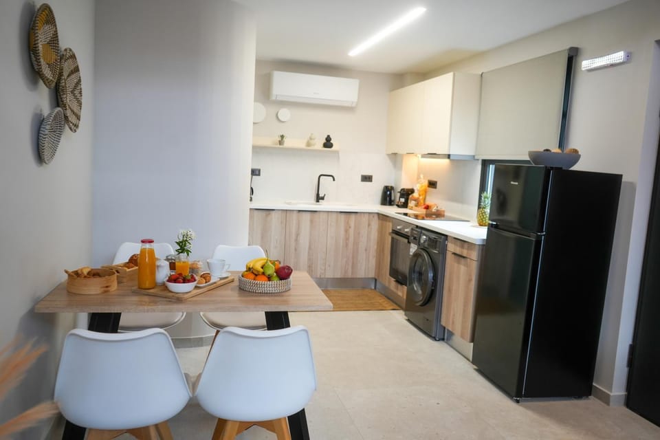 Dining area, Breakfast