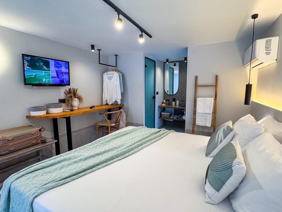 Bed, Photo of the whole room