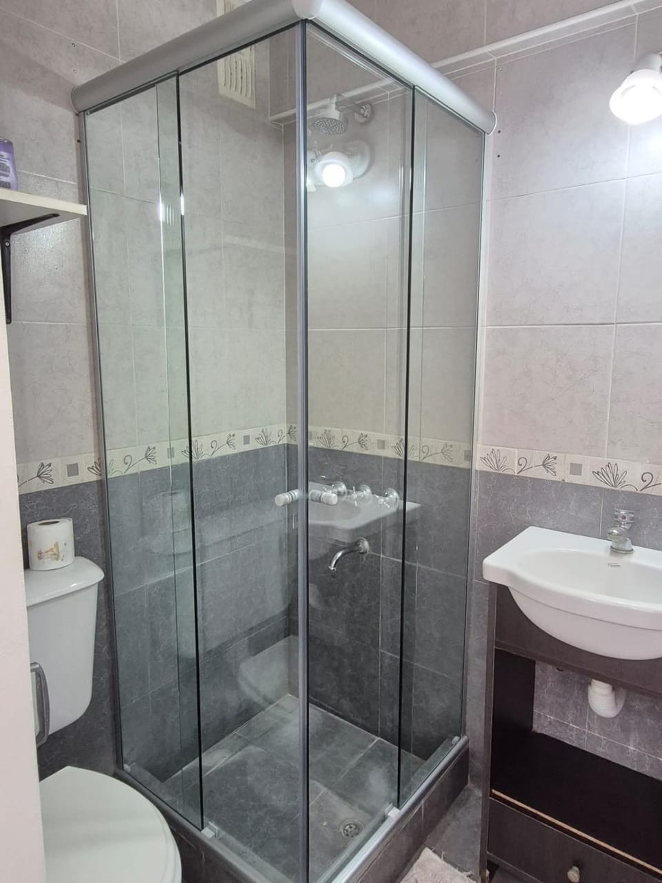 Shower, Toilet, Bathroom