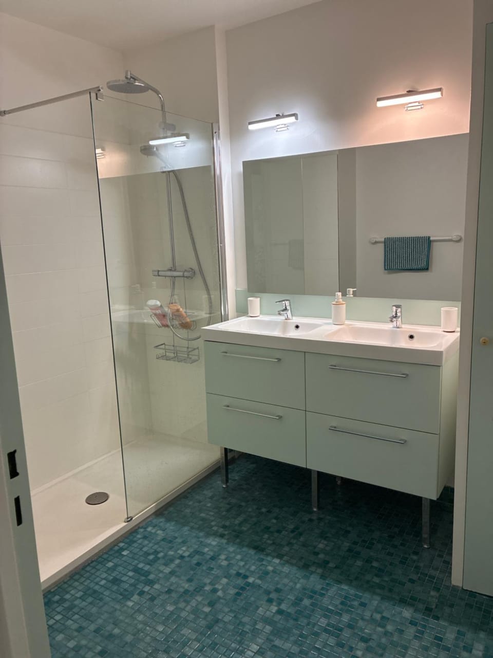 Shower, Bathroom
