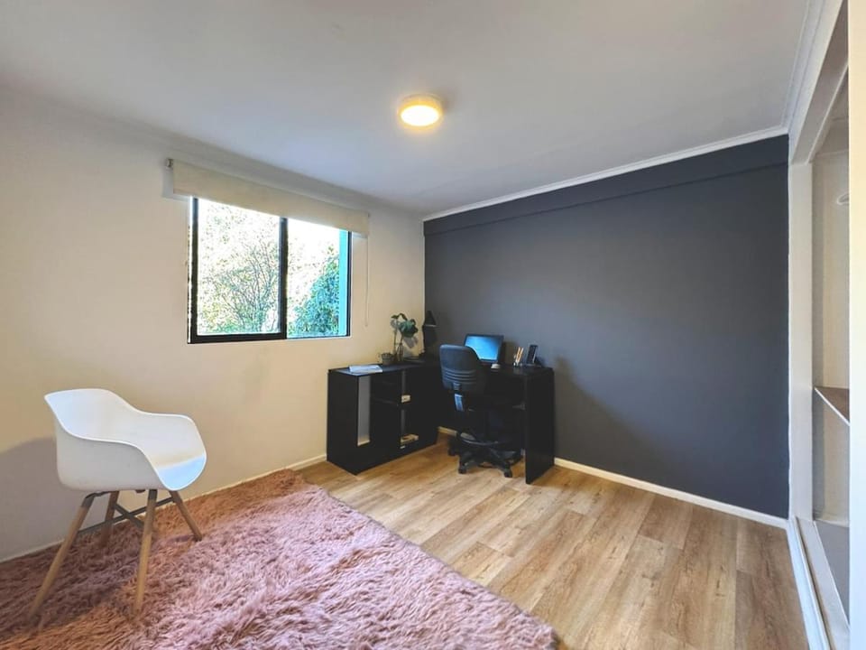 Seating area, Bedroom