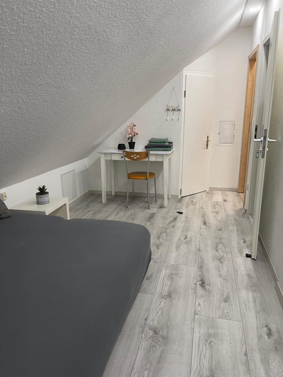 Living room, Seating area, Bedroom