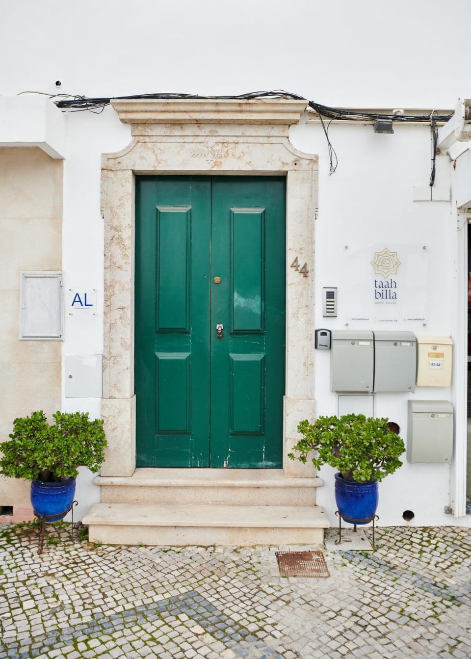 Property building, Facade/entrance