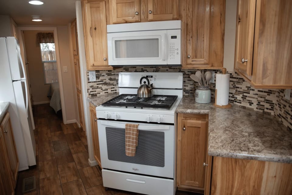 Kitchen or kitchenette, microwave, oven, pet friendly, stove, kitchen