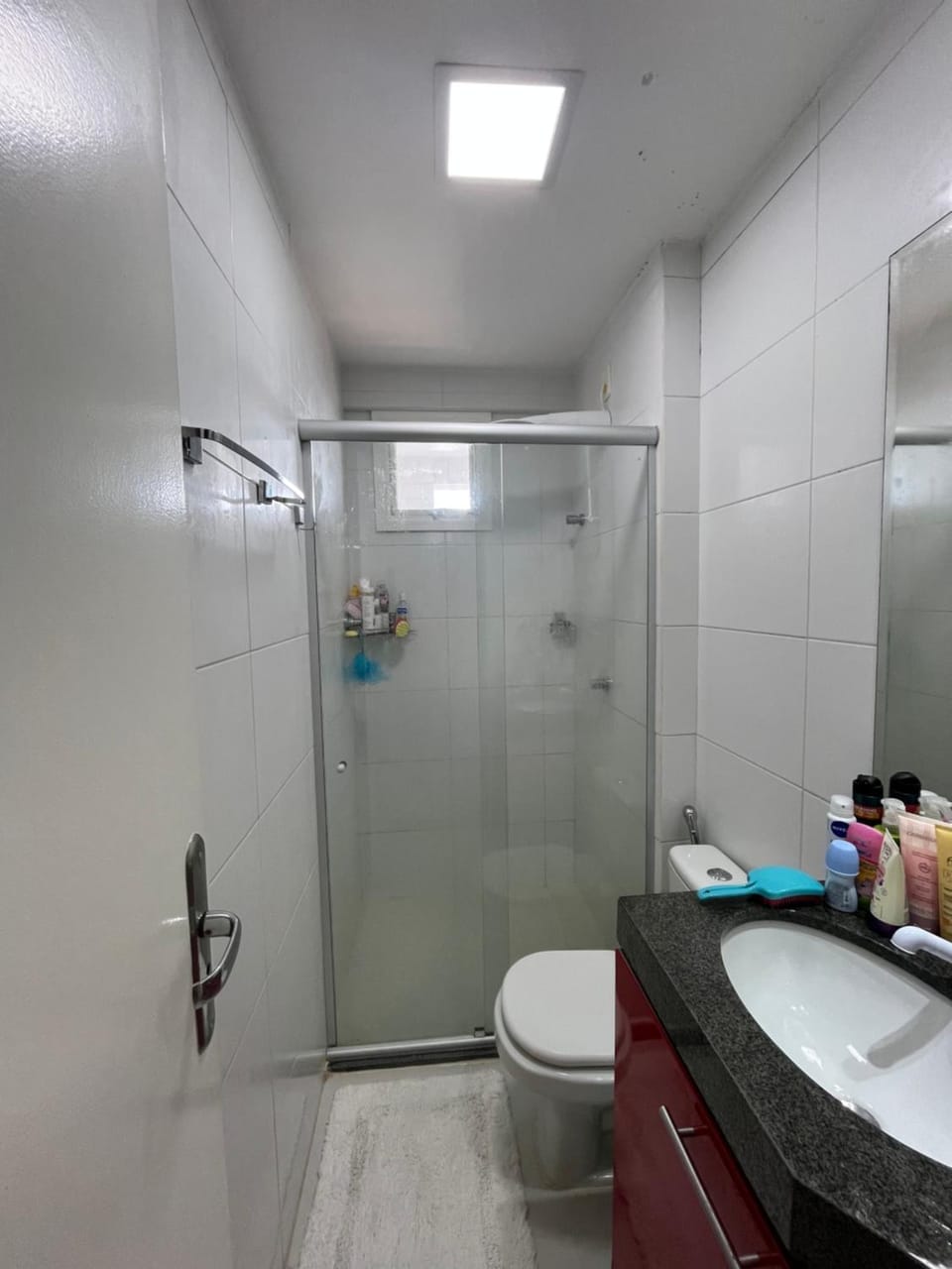 Shower, Bathroom, towels