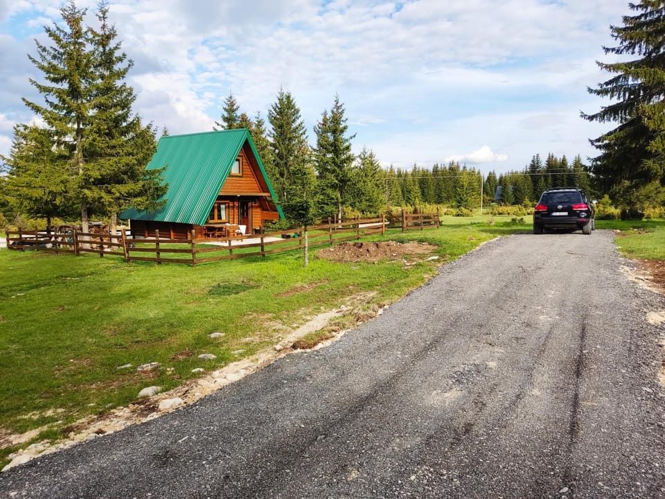 Holiday chalet Asterix Chalet in Montenegro