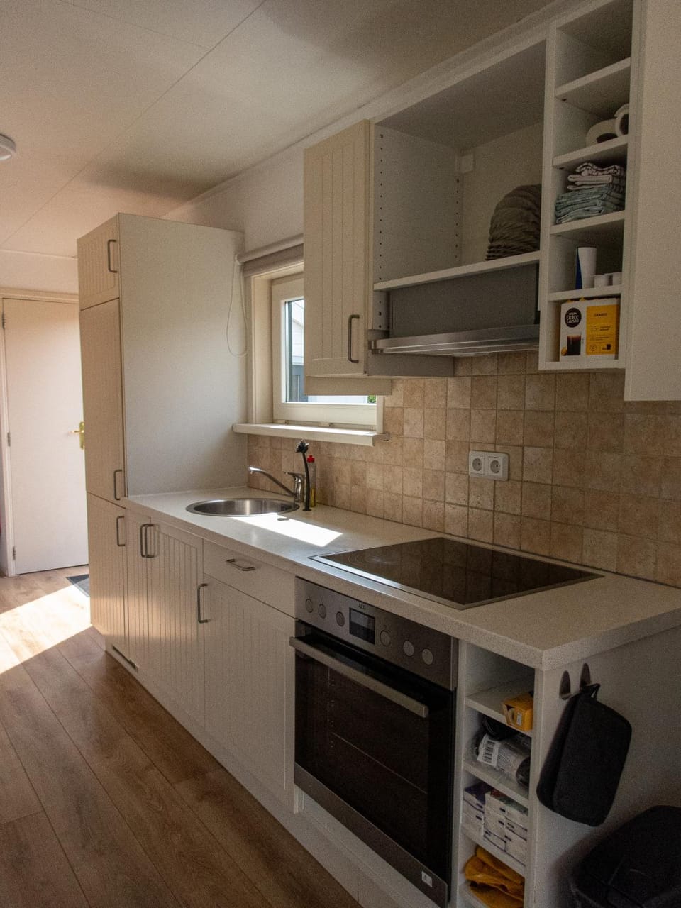 Kitchen or kitchenette, kitchen