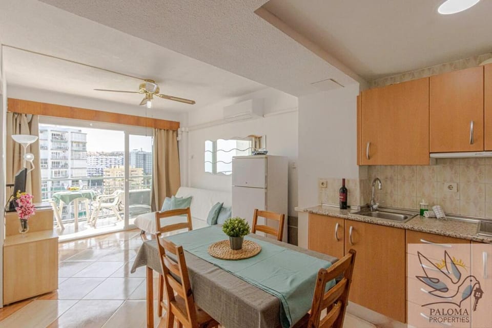 Excellent apt with sea views Apartment in Benalmadena
