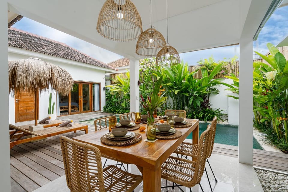 Patio, Garden, Dining area, Garden view