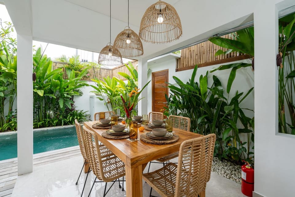 Patio, Dining area, Garden view, Pool view