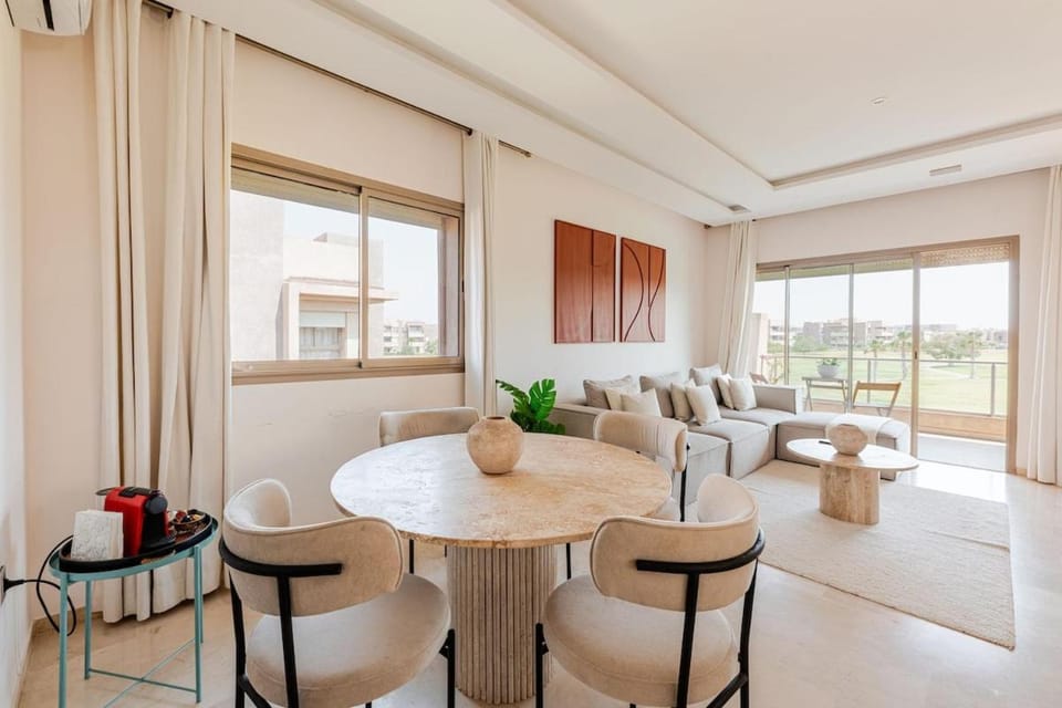 Luxury Appartement Golf and Pool Apartment in Marrakesh