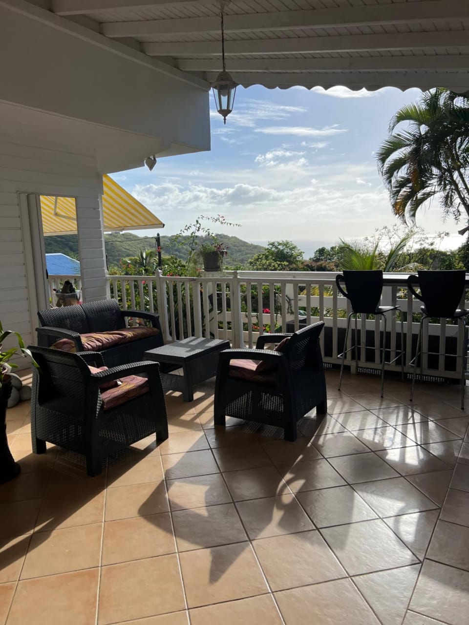 Studio La Marguerite - Vue mer avec terrasse privée - calme tropical à Deshaies Apartment in Deshaies