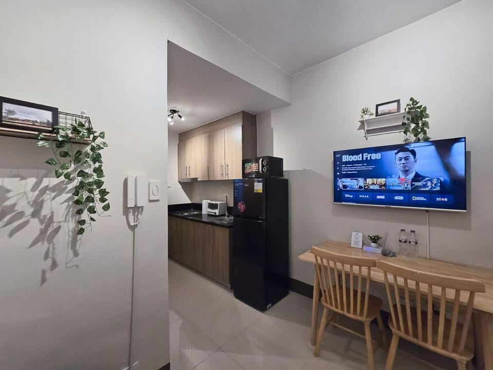 Citispace 1BR Condotel Suite at FAME Residences #FM32B Apartment in Mandaluyong