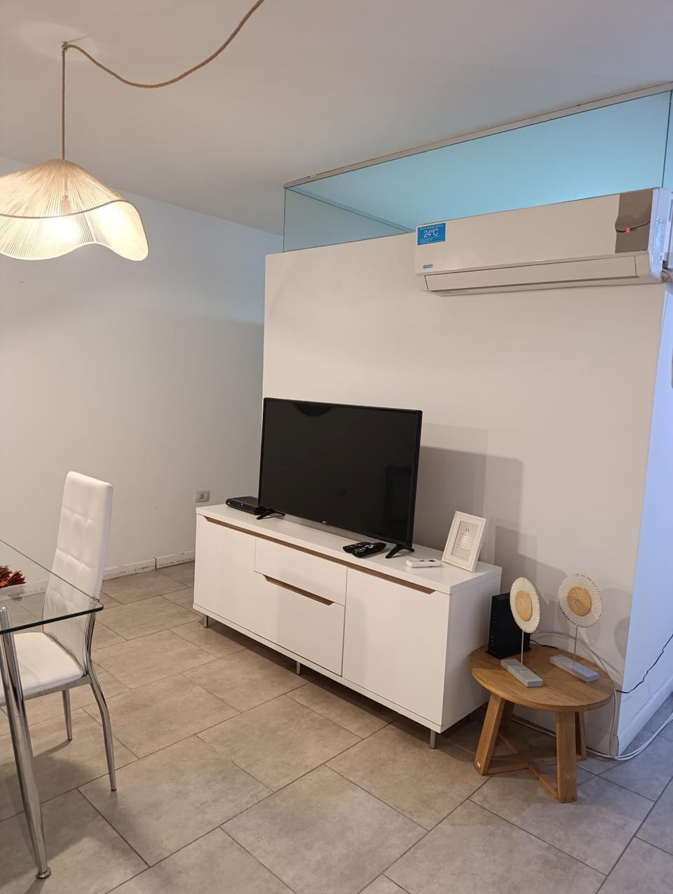 TV and multimedia, air conditioner