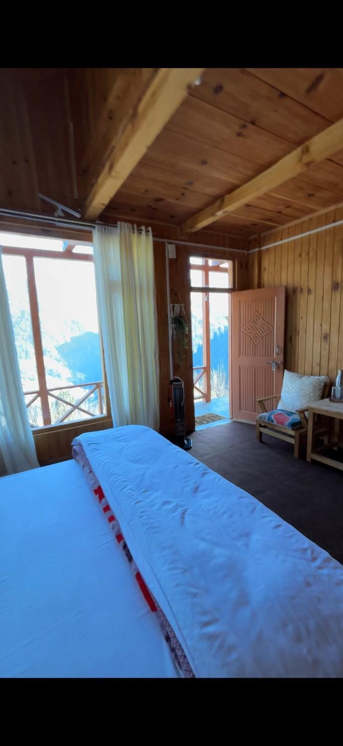 Baserah - Cafe & Stay Hotel in Himachal Pradesh