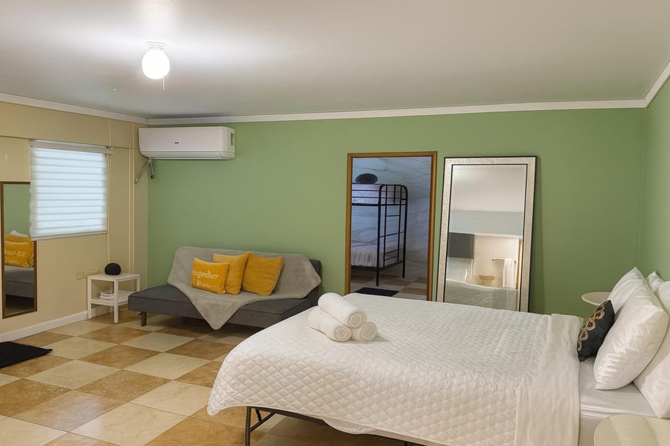 View (from property/room), Photo of the whole room, Bedroom
