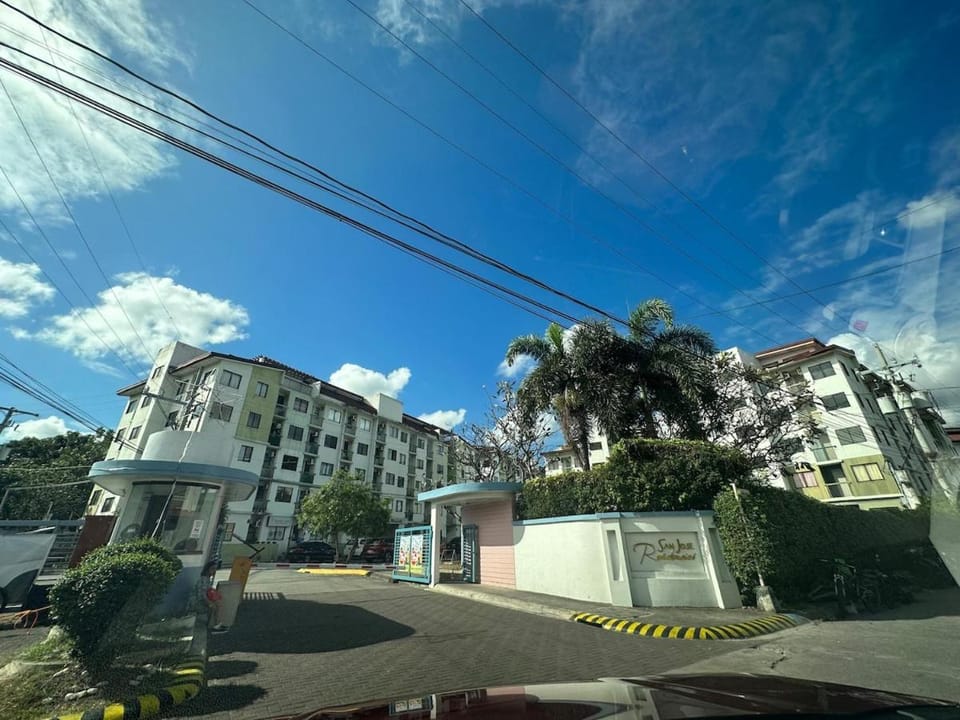 Property building, Location