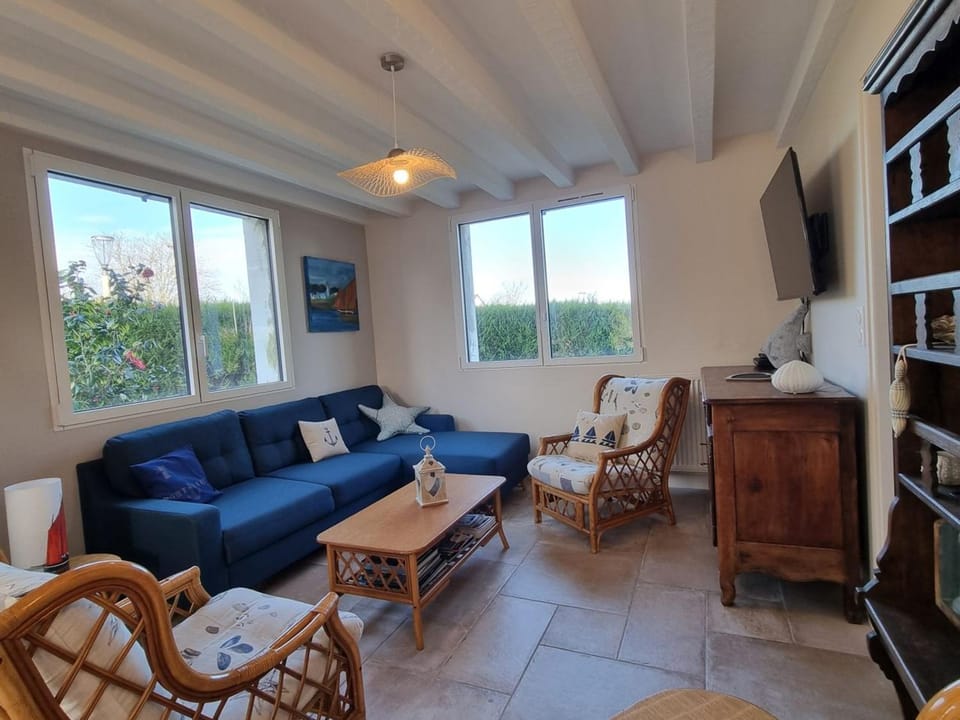 Maison rénovée 2023 proche plage, Arzon, 10 pers, jardin, wifi - FR-1-775-30 House in Arzon