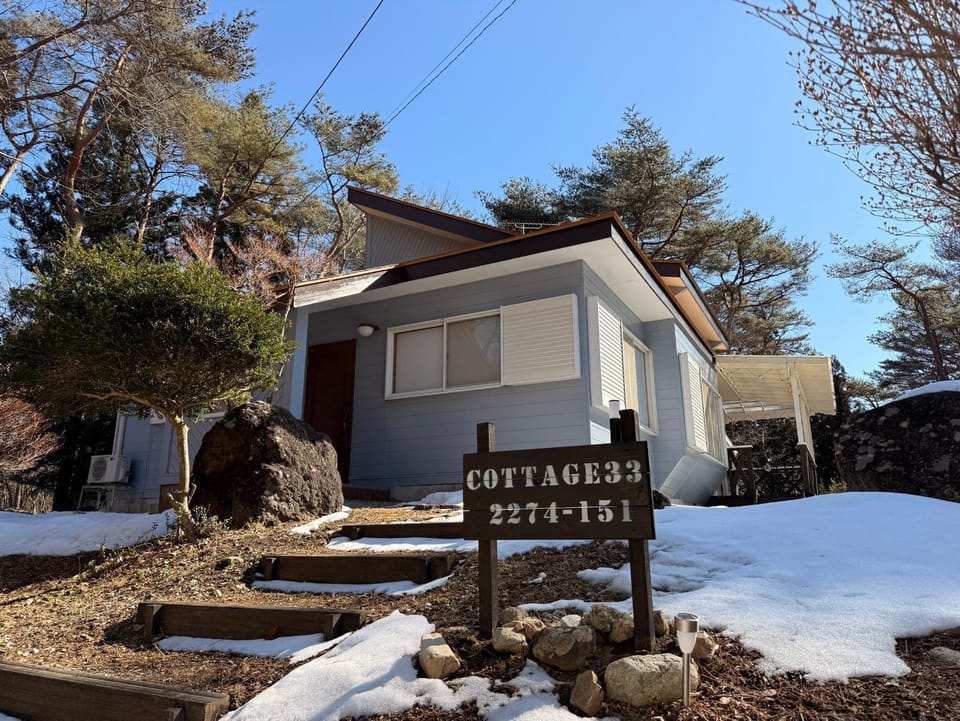 Property building, Day, Winter
