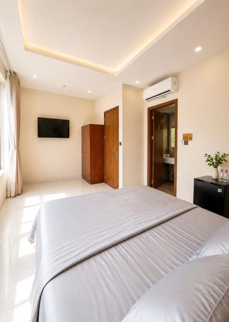 Communal lounge/ TV room, Bed, Photo of the whole room, Evening entertainment, Bedroom, air conditioner