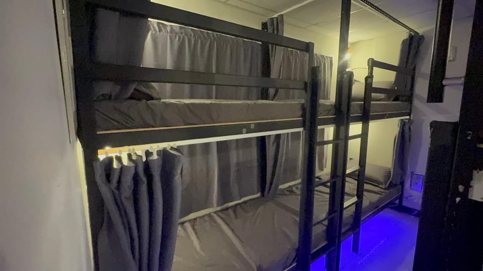 bunk bed