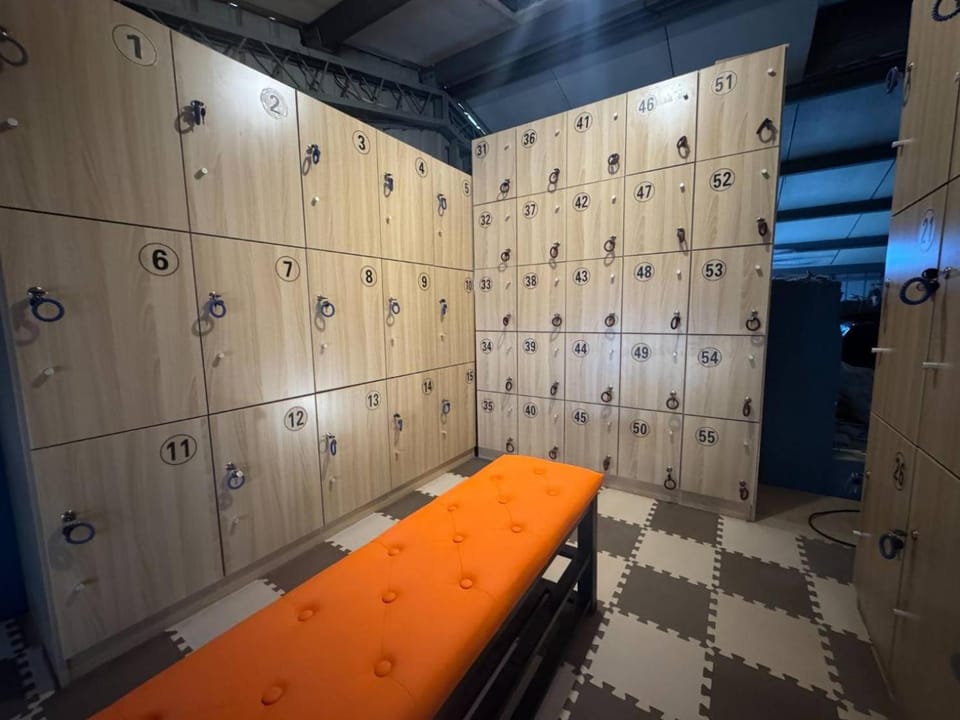 locker