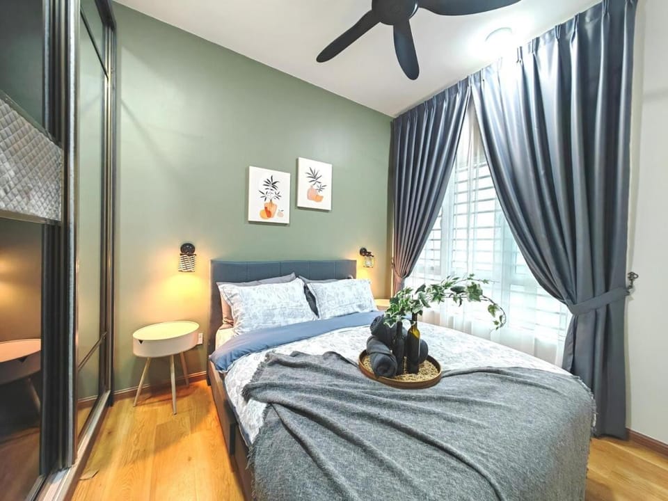 Ostia New Designer Spacious 4 BR w Netflix & Wifi Apartment in Negeri Sembilan, Malaysia