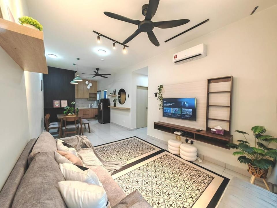 Ostia New Designer Spacious 4 BR w Netflix & Wifi Apartment in Negeri Sembilan, Malaysia