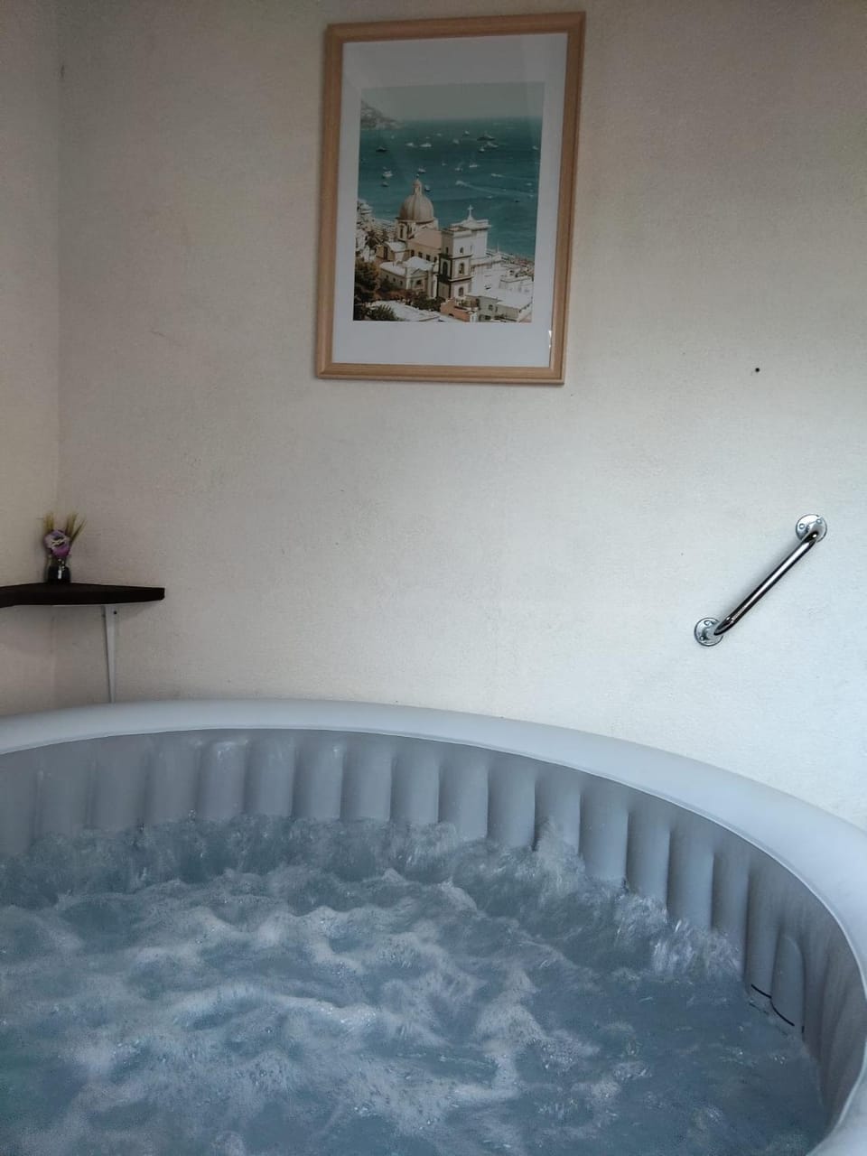 Maisonnette avec Jardin, Piscine, Netflix Chalet in Auvergne-Rhône-Alpes