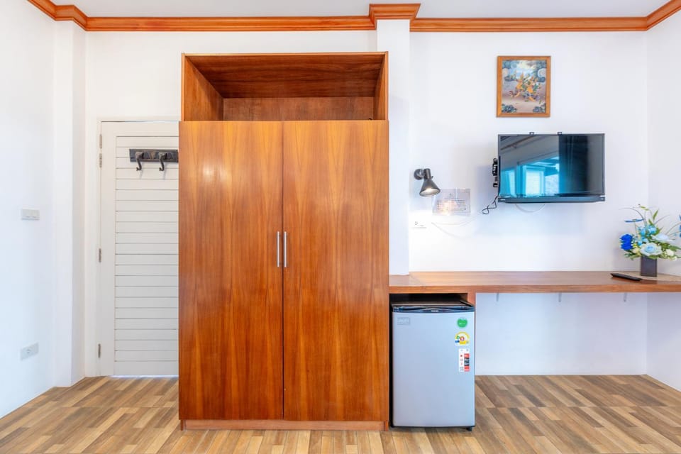 TV and multimedia, minibar